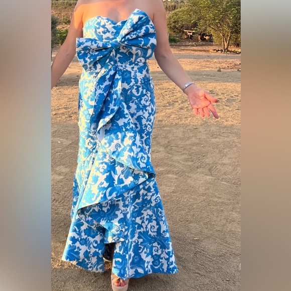 Mestiza Azulejo Gown - Picture 4 of 9